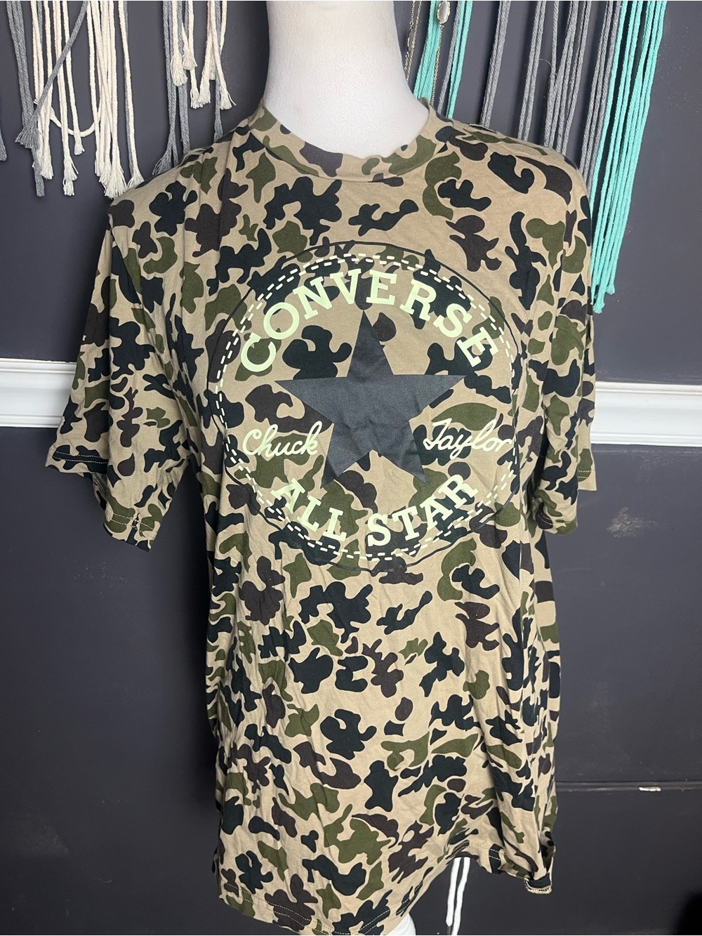 Converse Size Large Camo Tshirt